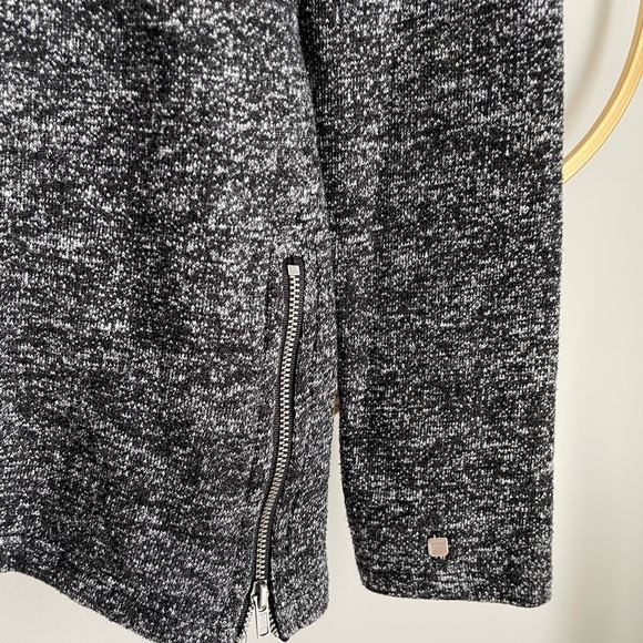 Fabletics Hoodie Sweater size XS - Picture 2 of 7